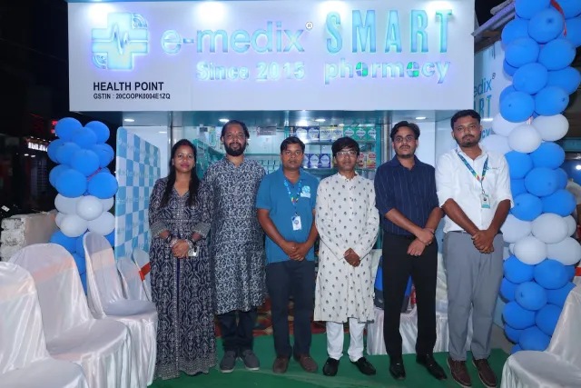An evening group photograph rounds off a memorable celebration. — Bartand, Dhanbad