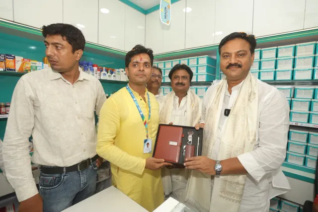 A commemorative presentation becomes part of the opening-day memories. — Motipur, Muzaffarpur